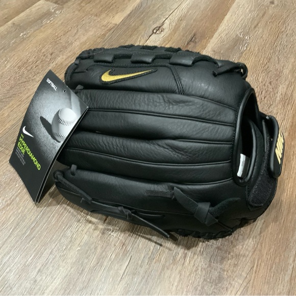 nike hyperdiamond edge softball fielding glove